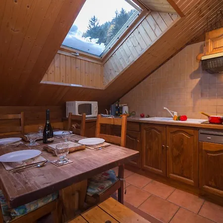 Апартаменты Sainte-foy-l'argentiere Sleeps 6 *